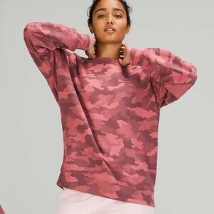 LULULEMON PERFECTLY OVERSIZED CREW HERITAGE 365 CAMO BRIER ROSE MULTI SIZE 18
